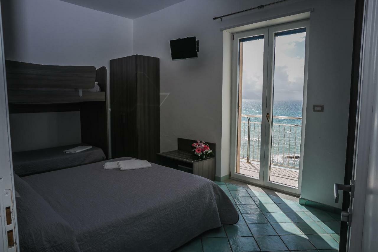 Hotel La Perla Villammare Ngoại thất bức ảnh